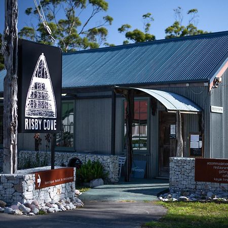 Risby Cove Boutique Hotel Strahan Exteriér fotografie