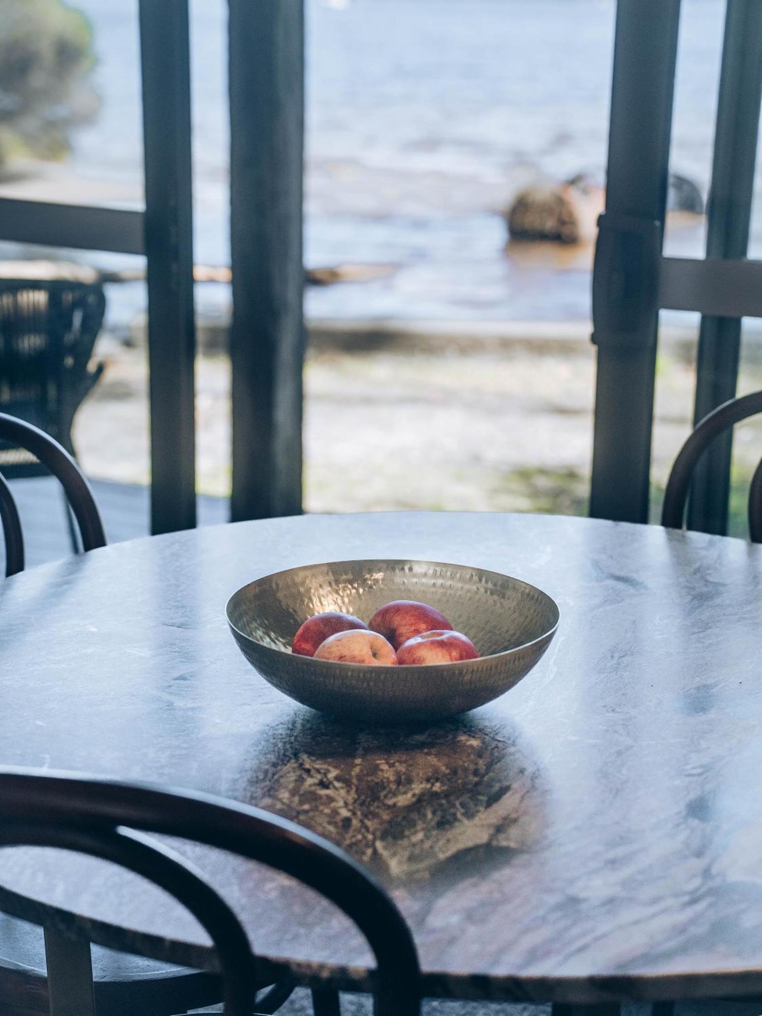 Risby Cove Boutique Hotel Strahan Exteriér fotografie